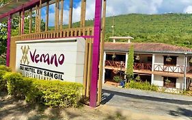 Hotel Verano Resort San Gil